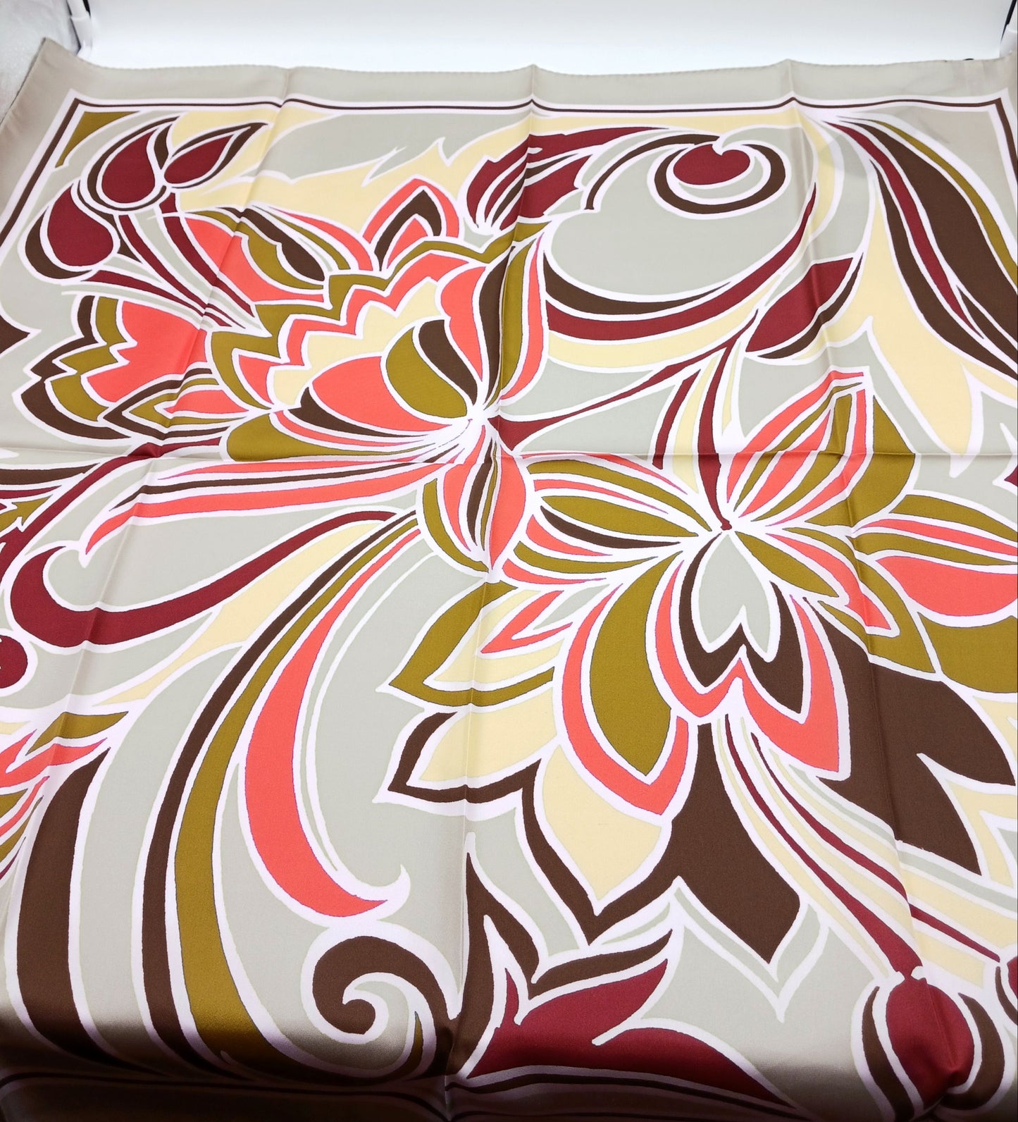 Floral Design Silk Twill Square Scarf 35x35 – Made In Italy – Beige & Orange