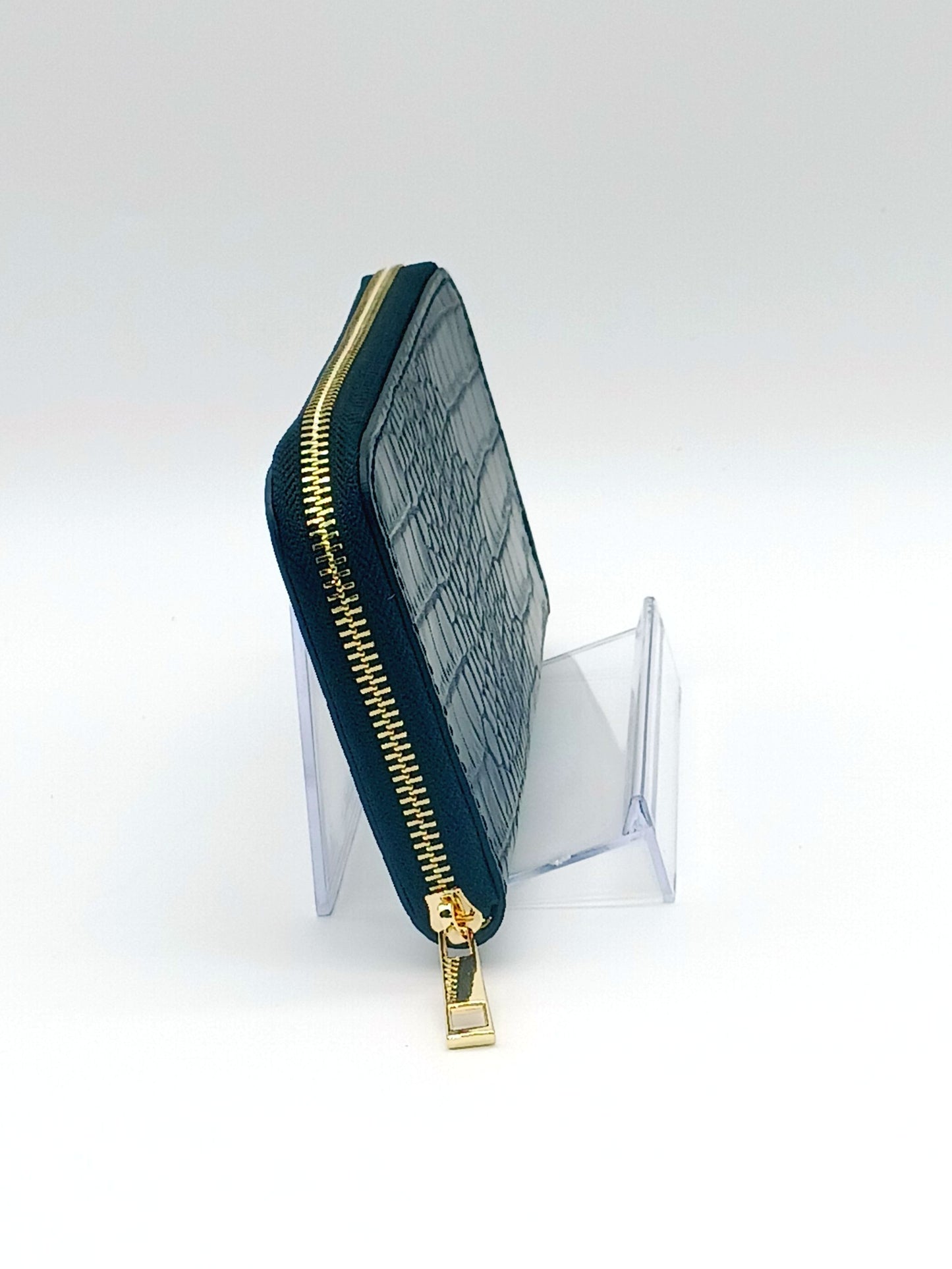 Genuine Croc Embossed Leather Zip Wallet – Made In Italy - Black