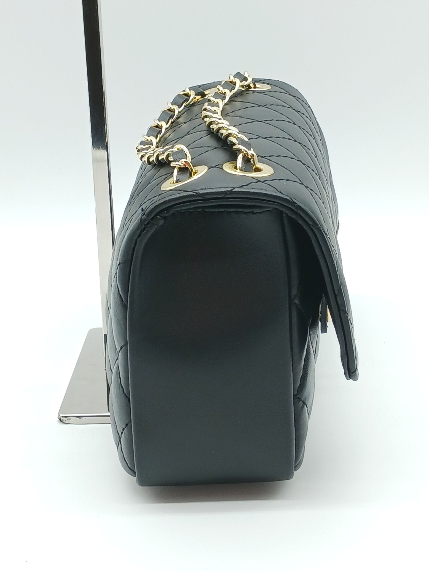 Genuine Leather Quilted Handbag (Medium) Black – Made In Italy
