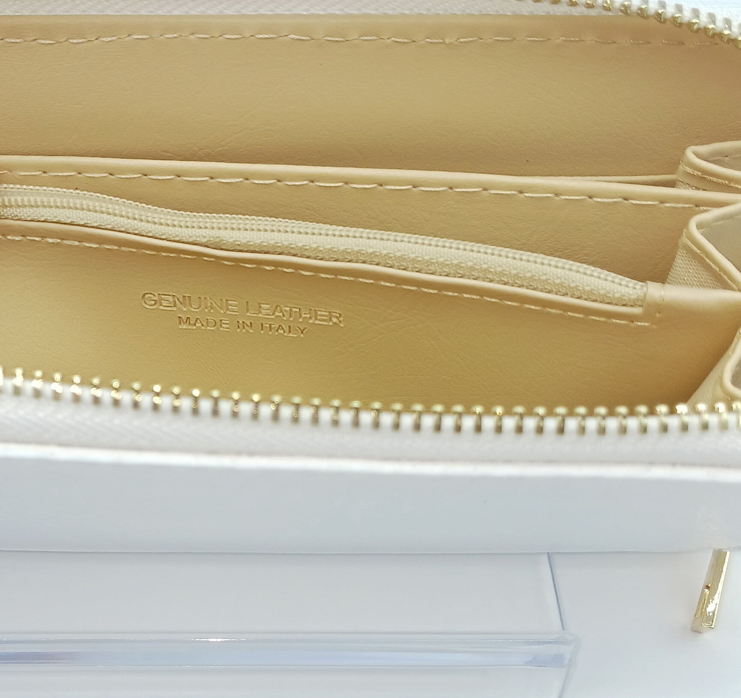 Genuine Pebble Leather Zip Wallet – Made In Italy - Light Blue