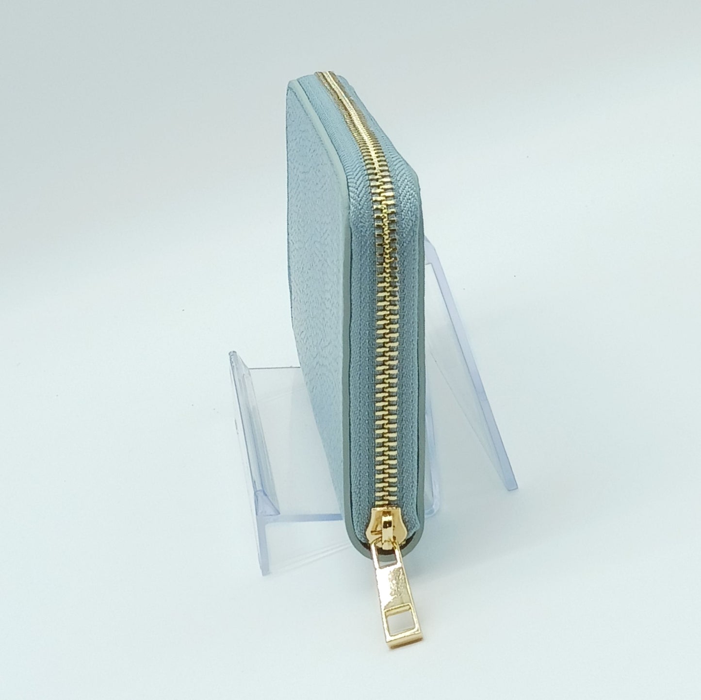 Genuine Pebble Leather Zip Wallet – Made In Italy - Light Blue