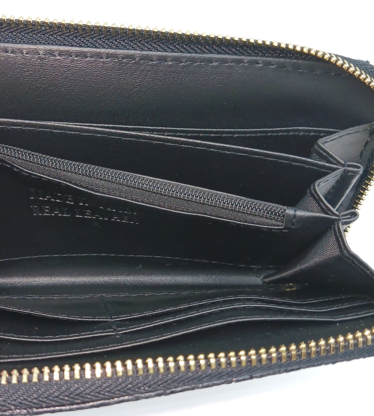 Genuine Snake Embossed Leather Zip Wallet – Made In Italy - Black
