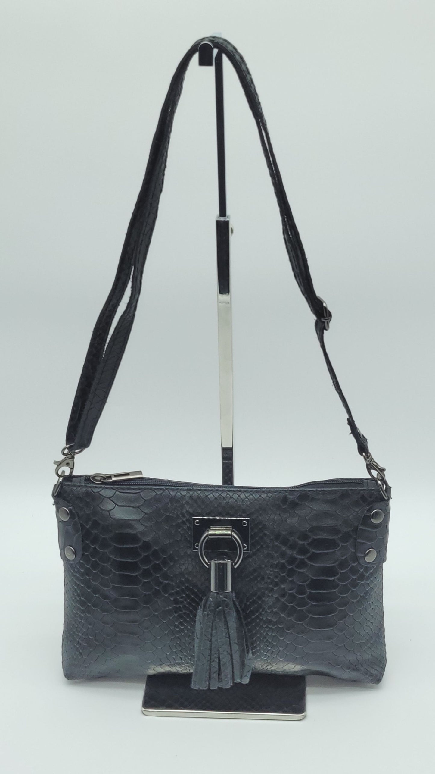 Snake Embossed Genuine Leather Crossbody Handbag - Black – Made In Italy