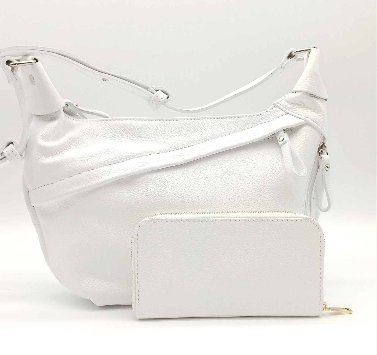 Genuine Pebble Leather Zip Wallet – Made In Italy - White